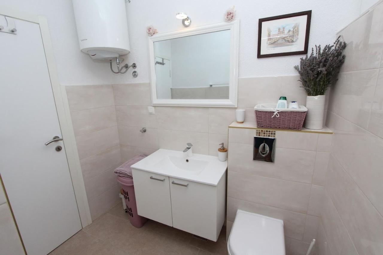 Kika Apartment Rovinj Exterior photo
